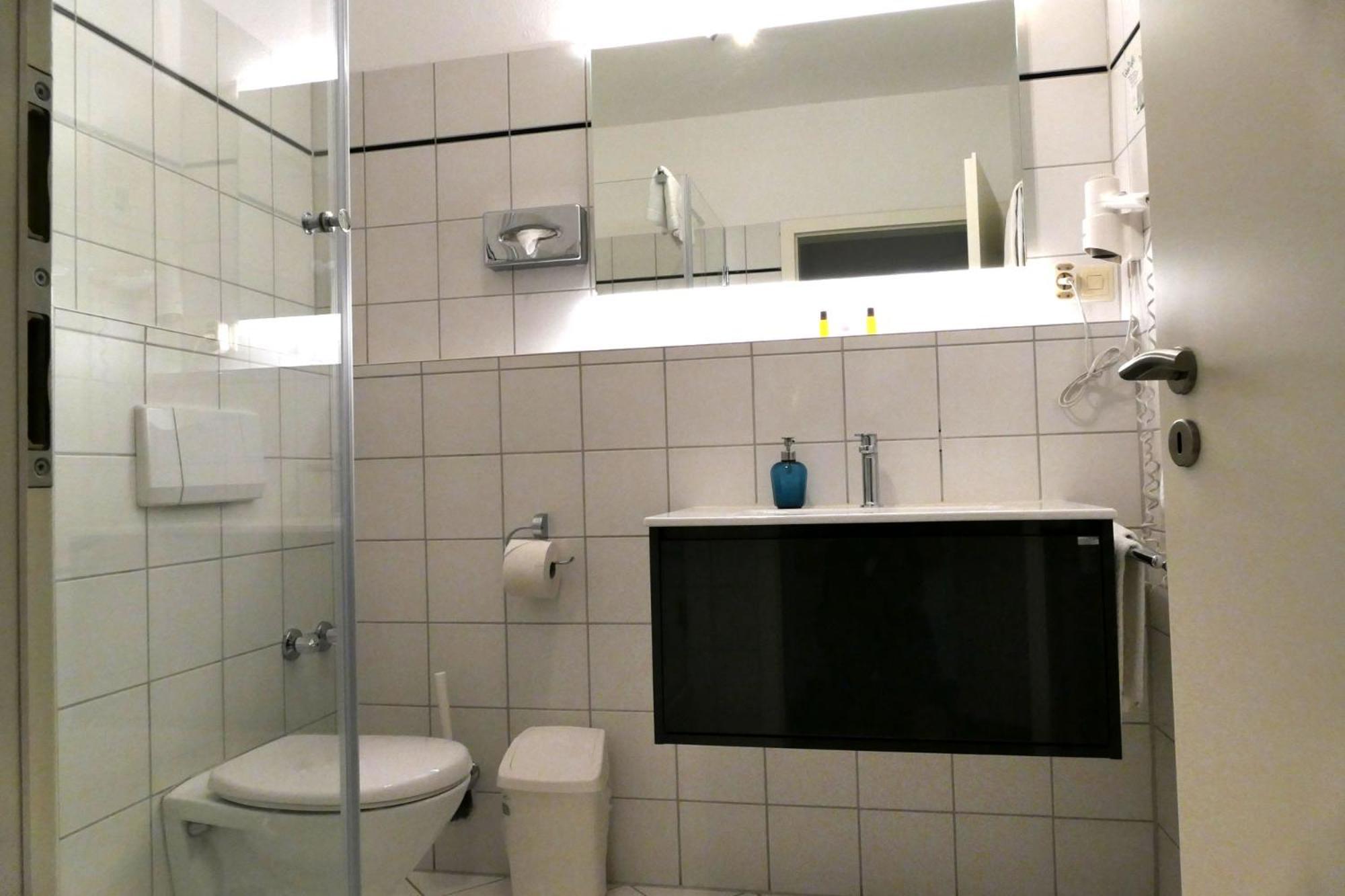 Hasi'S Hotel Grafing bei Muenchen Ngoại thất bức ảnh